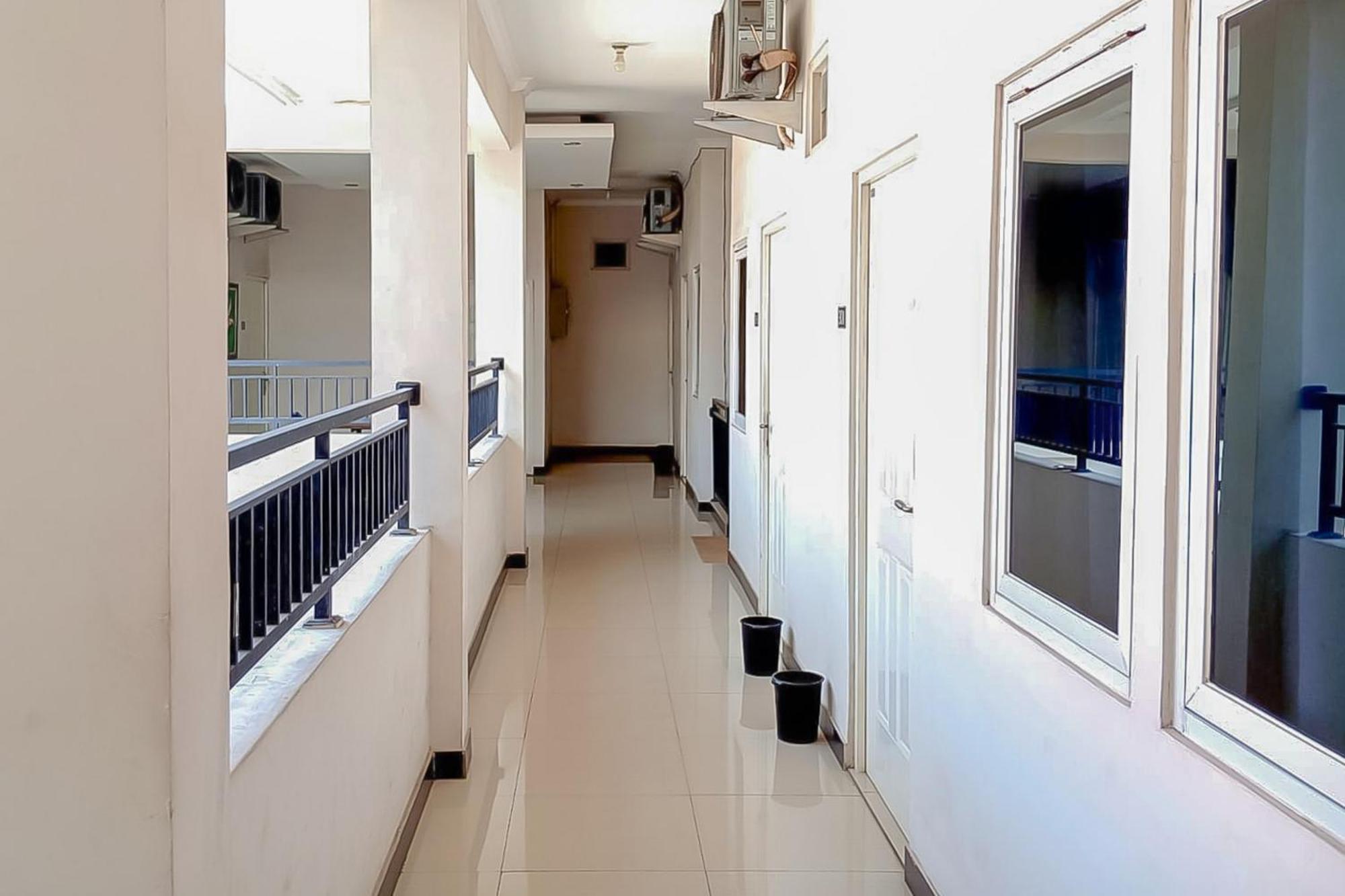 Waringin Guest House Tegal Mitra Reddoorz Экстерьер фото